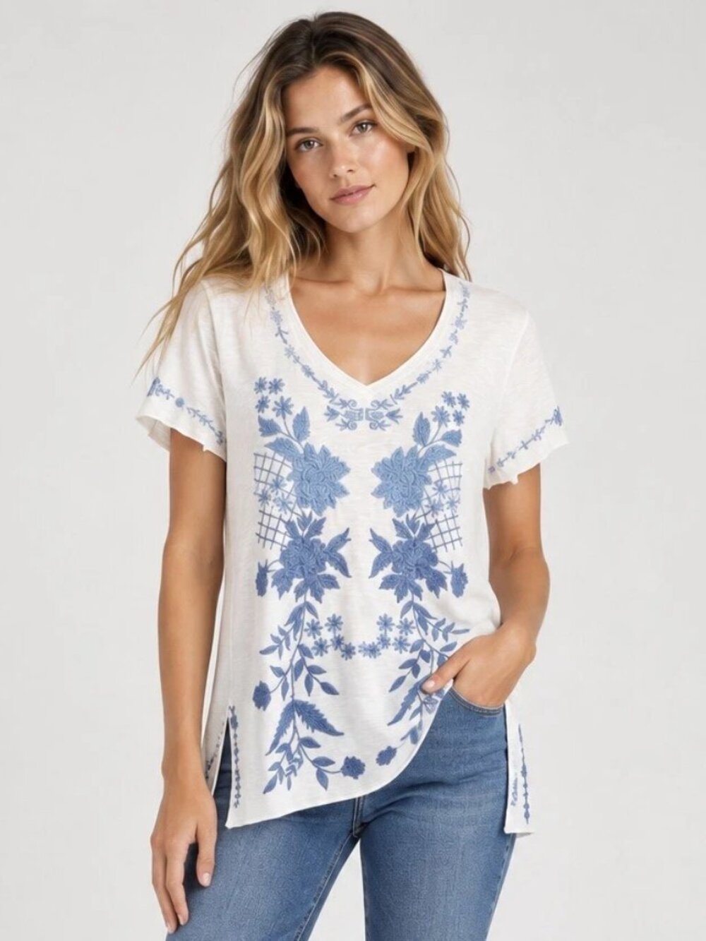 NWT Caite Sigrid Tee Embroidered Floral V-Neck T Shirt White Blue Sz S Small
